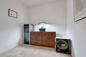 9 Michael Power Pl Unit 206, Etobicoke, ON M9A 0A5, CA Photo 3