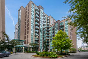 9 Michael Power Pl Unit 206, Etobicoke, ON M9A 0A5, CA Photo 0