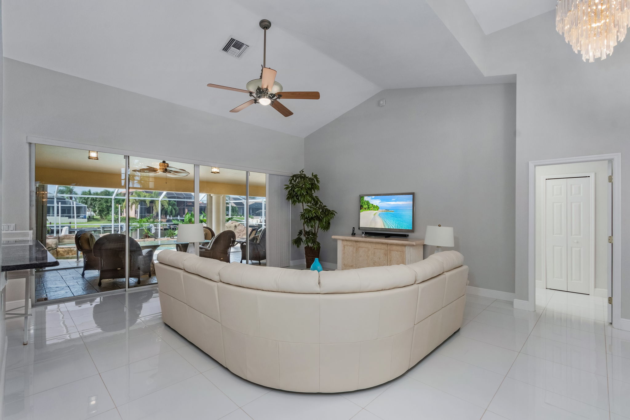 2119 SW 52nd St, Cape Coral, FL 33914, USA Photo 8