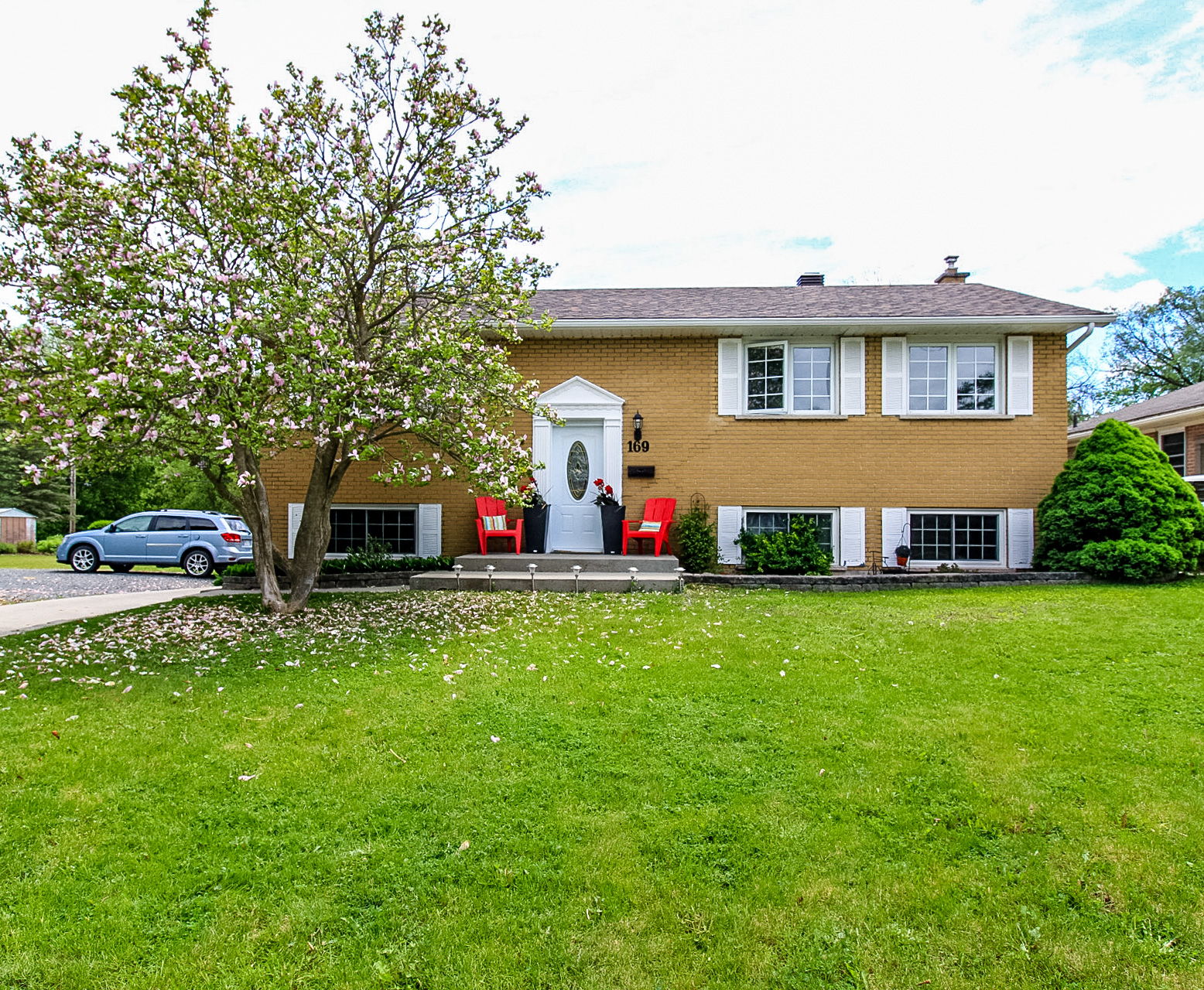 169 Reynolds Dr, Brockville, ON K6V 1X3 Amo360