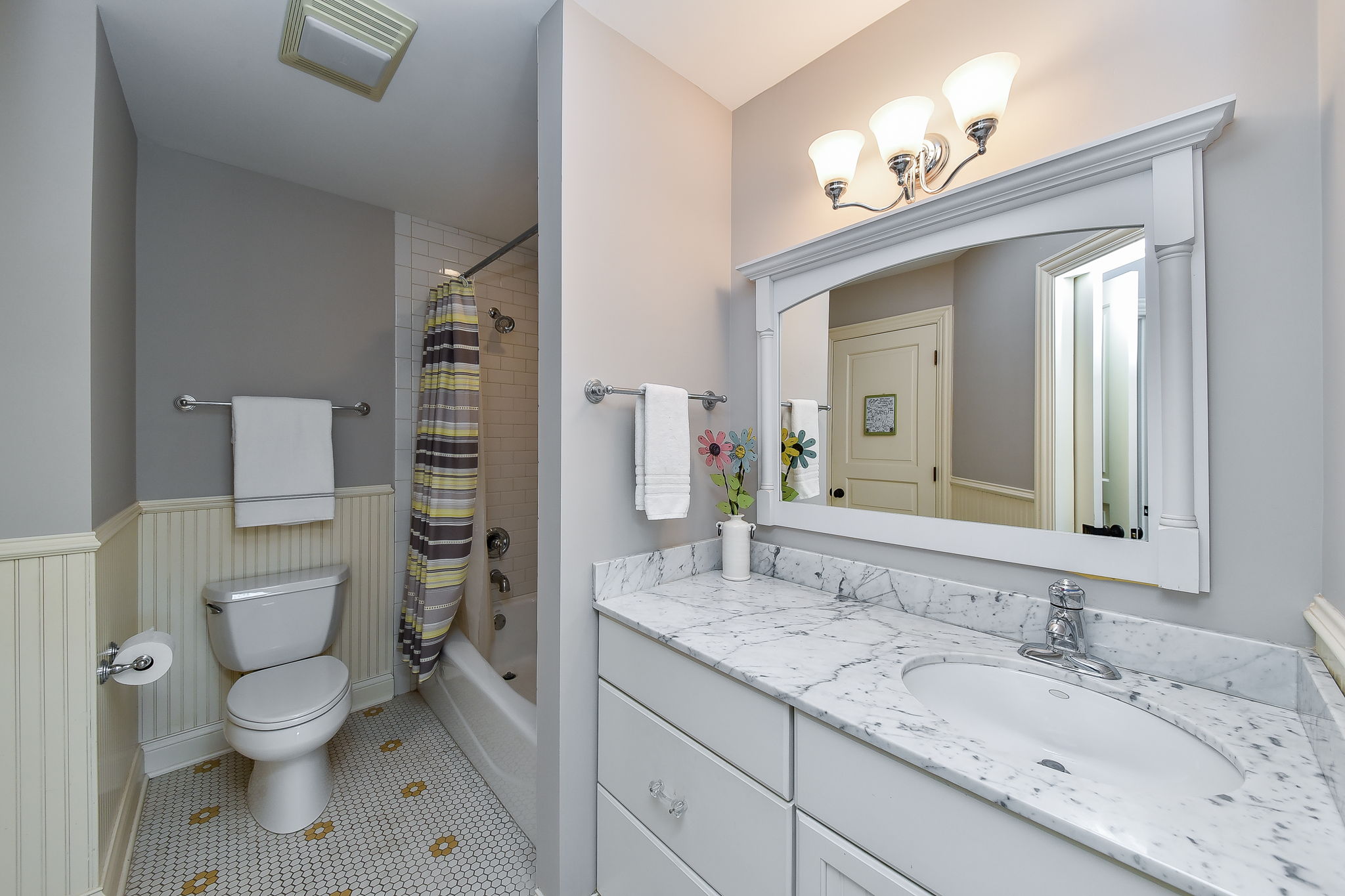 461 Phillips Ave, Glen Ellyn, IL 60137, US Photo 28