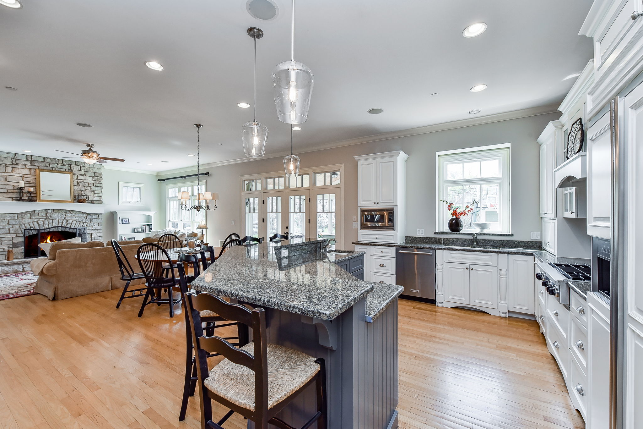 461 Phillips Ave, Glen Ellyn, IL 60137, US Photo 43