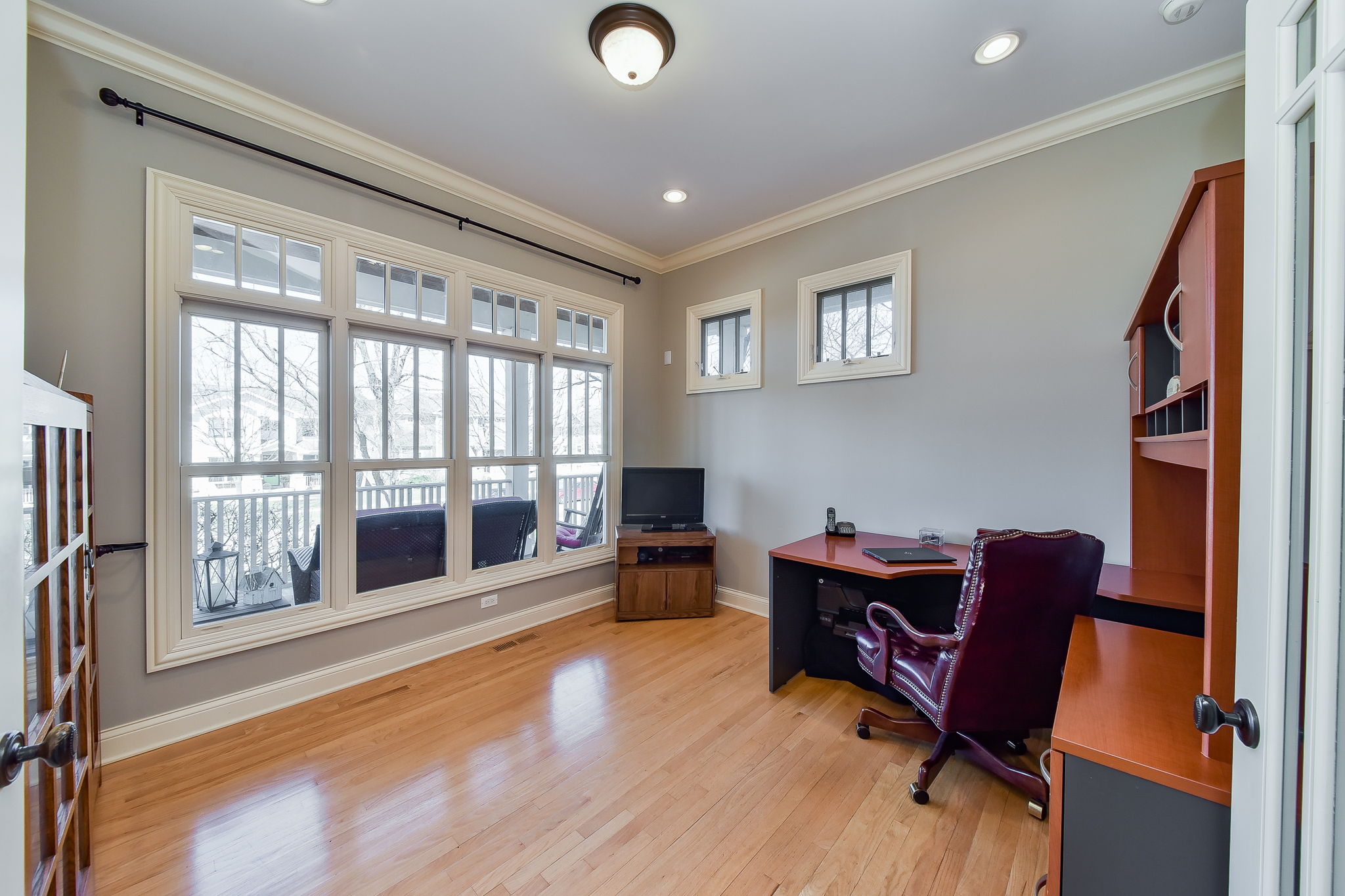 461 Phillips Ave, Glen Ellyn, IL 60137, US Photo 6