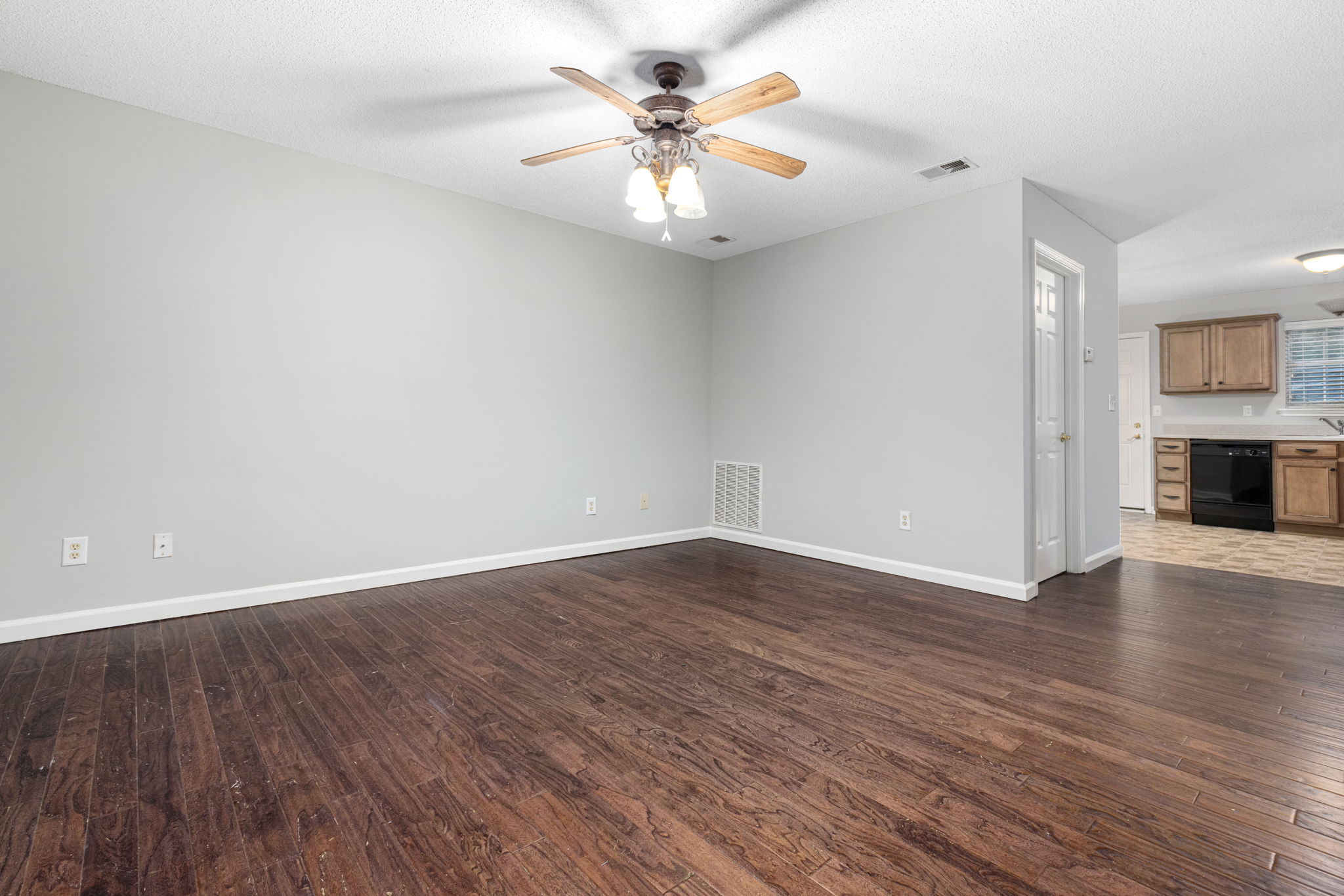 208 Park St, Dallas, GA 30132, USA Photo 5
