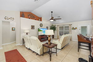 1325 SW 21st Ave, Cape Coral, FL 33991, US Photo 4