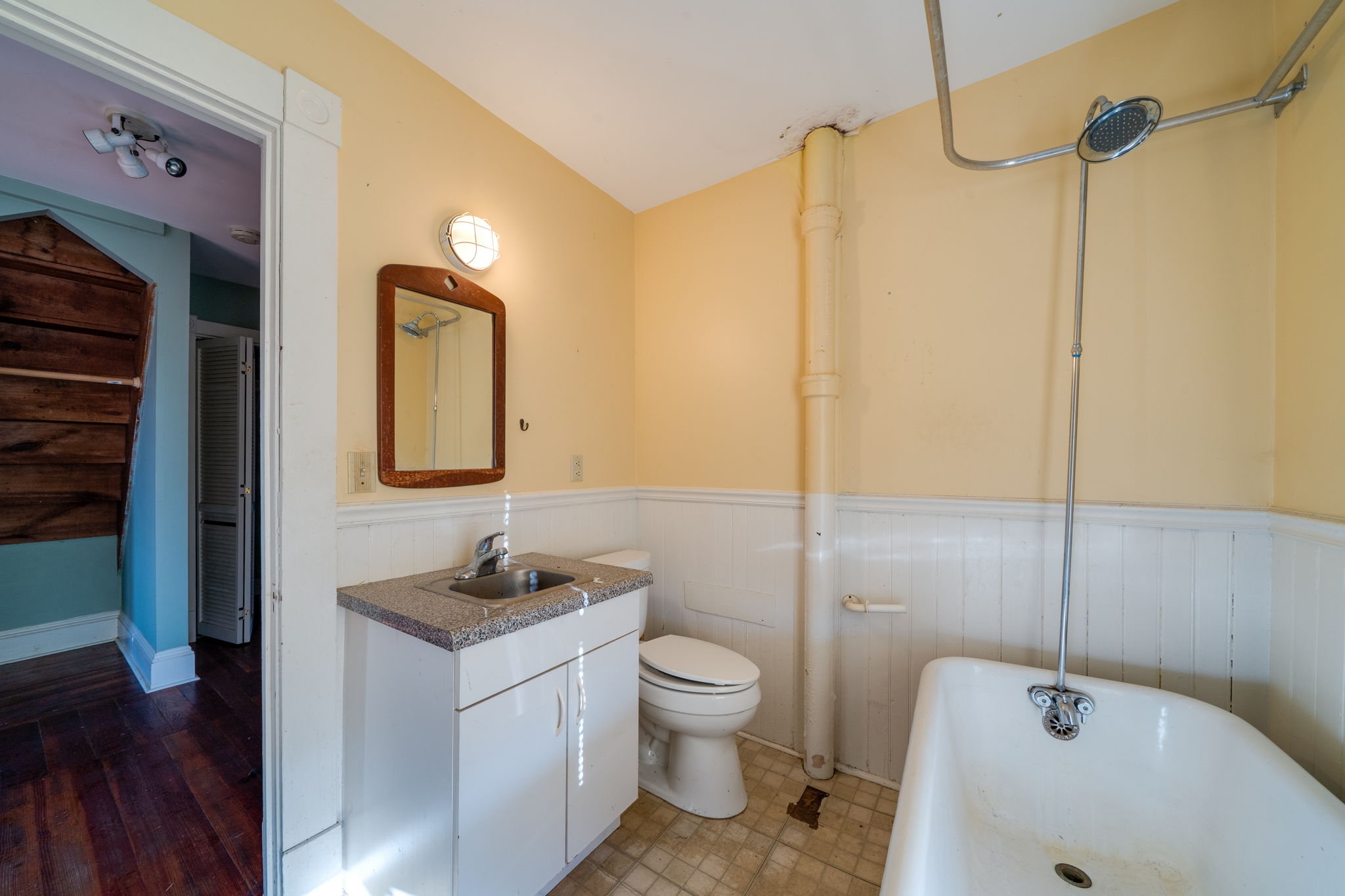162 Walnut St, Windham, CT 06226, US Photo 40