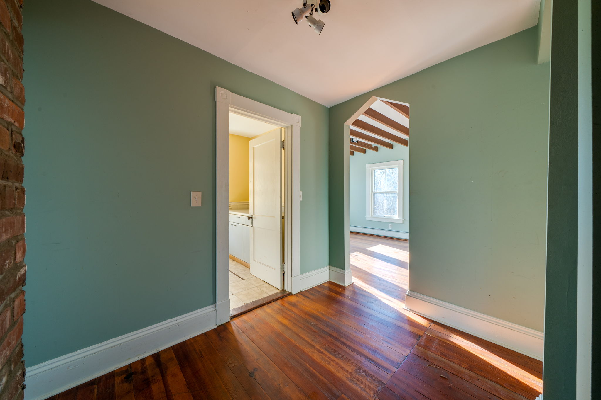 162 Walnut St, Windham, CT 06226, US Photo 31