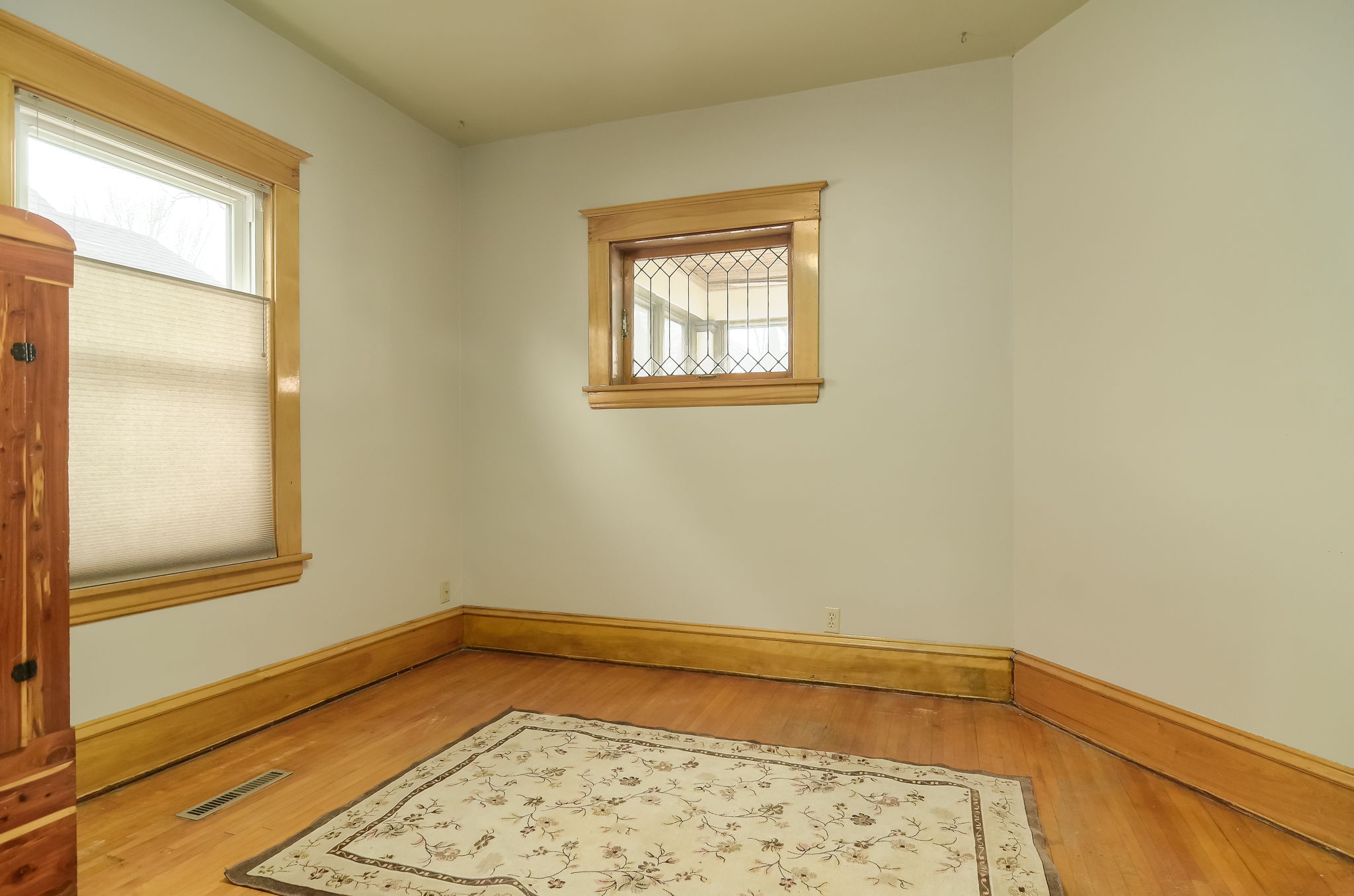 3728 Longfellow Avenue Red Pine Photography