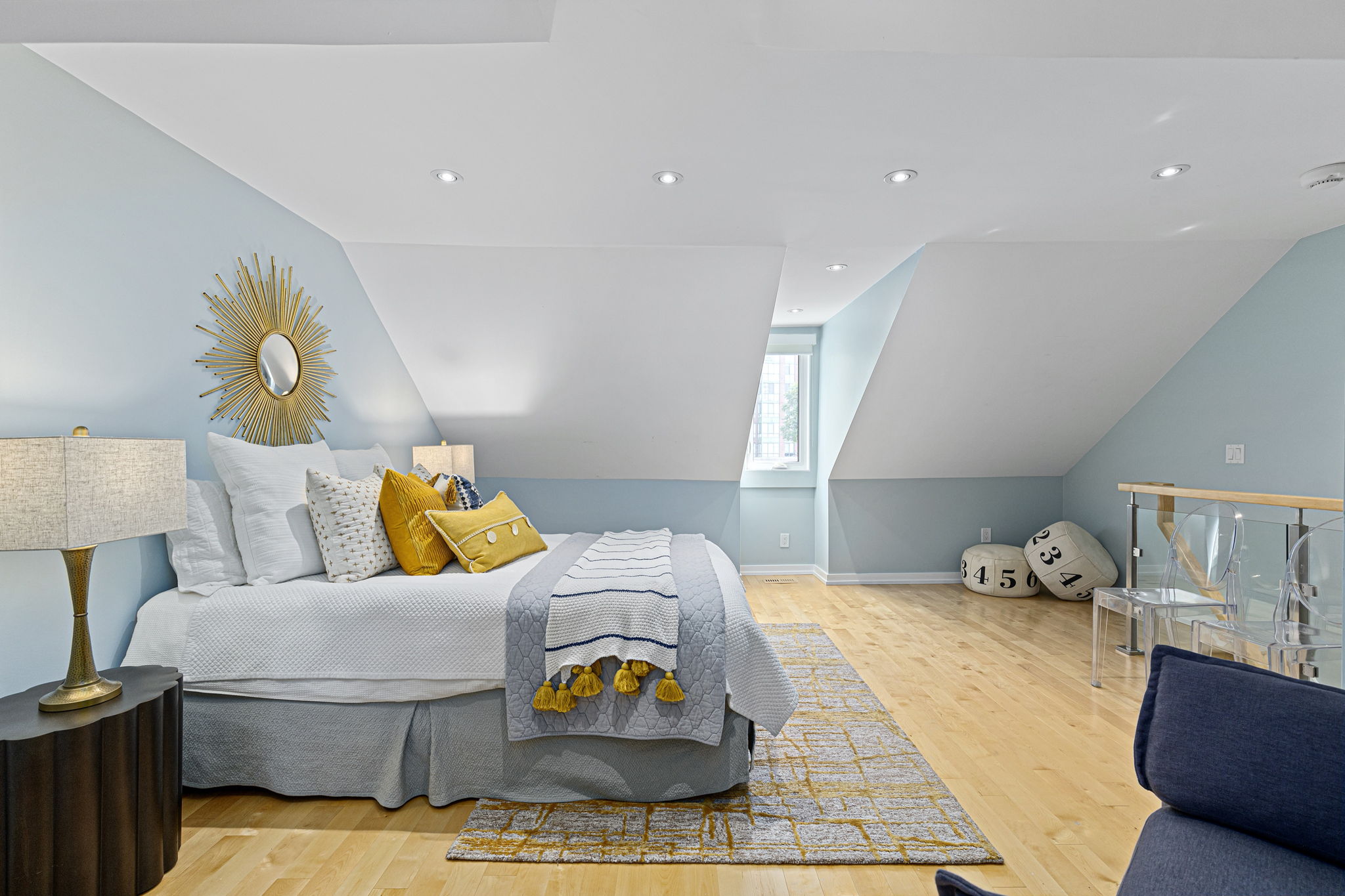 111 Walnut Ave, Toronto, ON M5V 2S1, Canada Photo 20