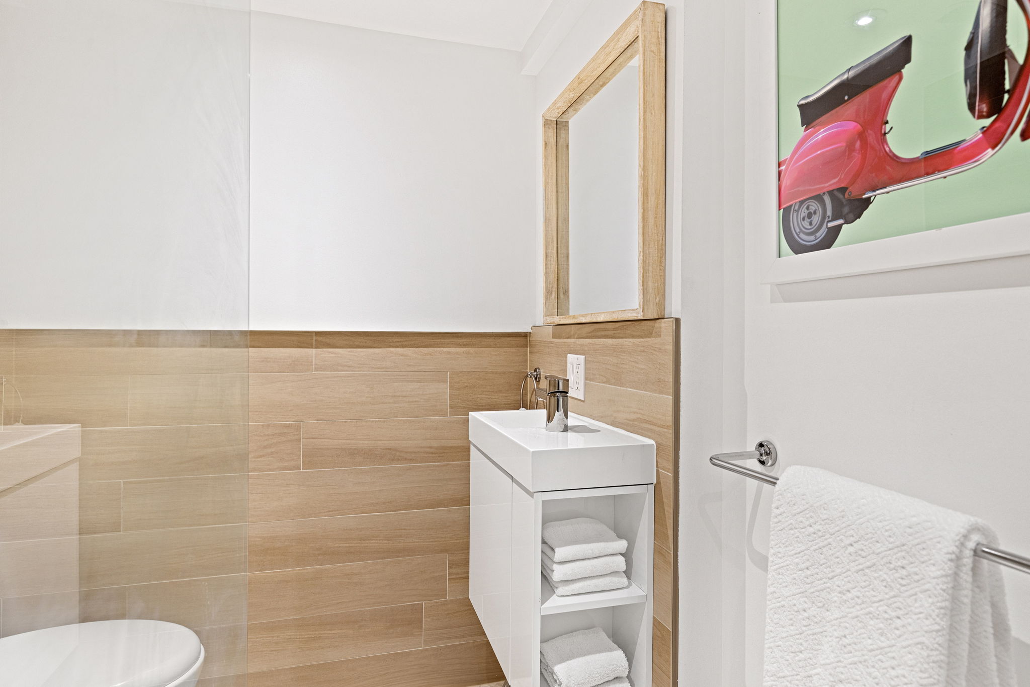 111 Walnut Ave, Toronto, ON M5V 2S1, Canada Photo 40