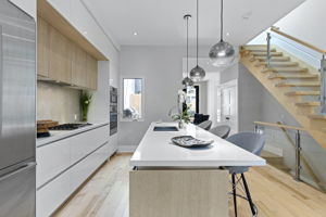 111 Walnut Ave, Toronto, ON M5V 2S1, Canada Photo 10