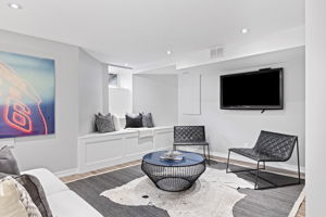 111 Walnut Ave, Toronto, ON M5V 2S1, Canada Photo 35