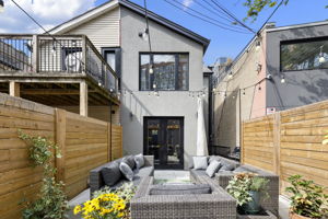 111 Walnut Ave, Toronto, ON M5V 2S1, Canada Photo 43