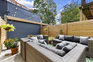 111 Walnut Ave, Toronto, ON M5V 2S1, Canada Photo 42