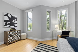 111 Walnut Ave, Toronto, ON M5V 2S1, Canada Photo 23