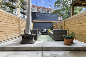 111 Walnut Ave, Toronto, ON M5V 2S1, Canada Photo 41