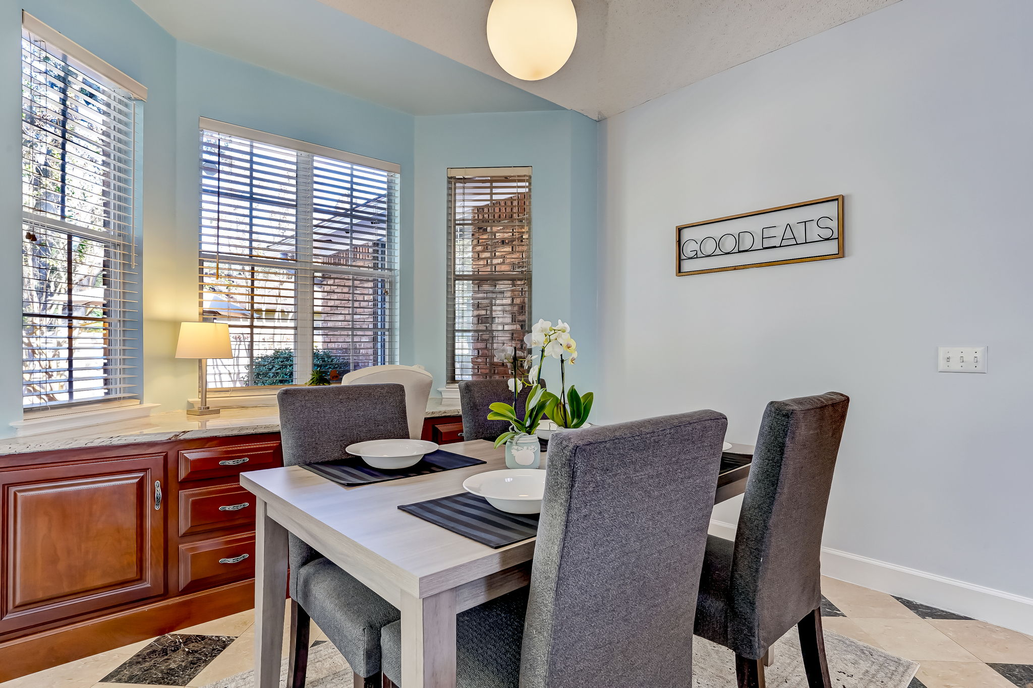 Breakfast Nook