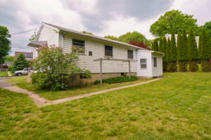 25 Hillside St, Meriden, CT 06451, US Photo 5