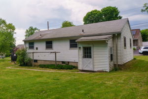25 Hillside St, Meriden, CT 06451, US Photo 4