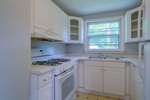 25 Hillside St, Meriden, CT 06451, US Photo 13