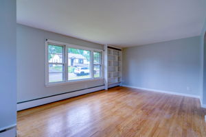 25 Hillside St, Meriden, CT 06451, US Photo 6