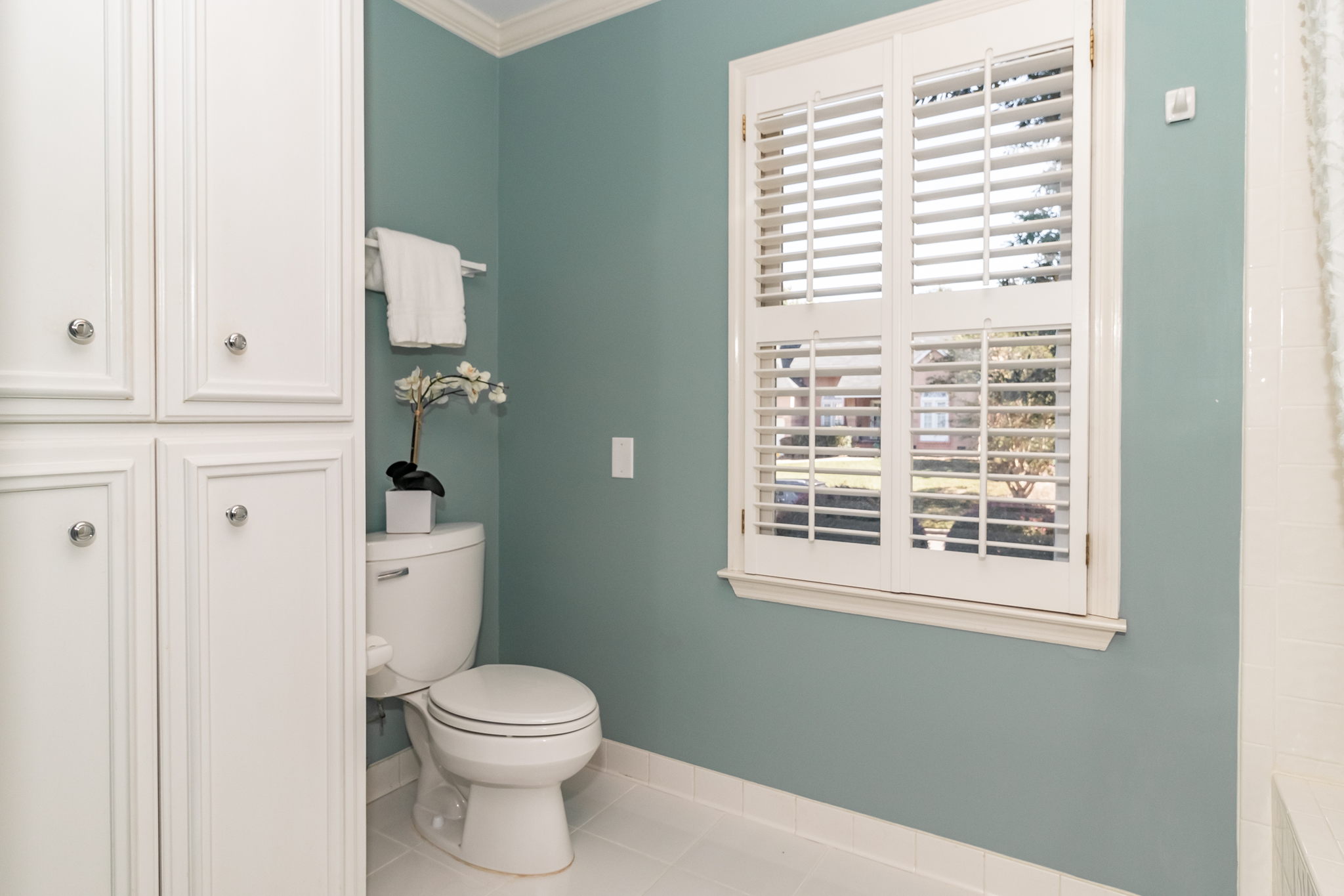 Owner's En-Suite Bath