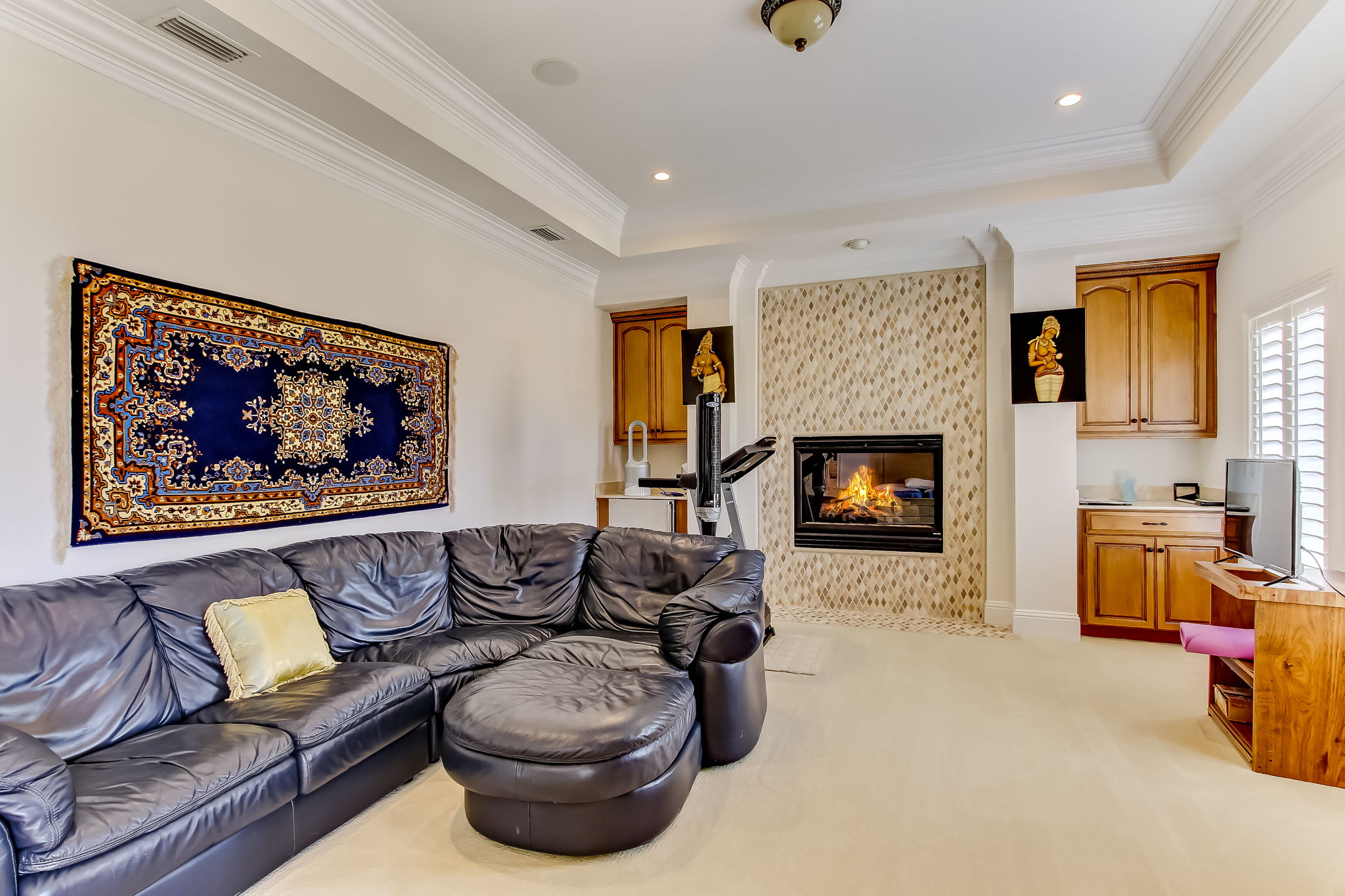 Gas Fireplace & Morning Bar