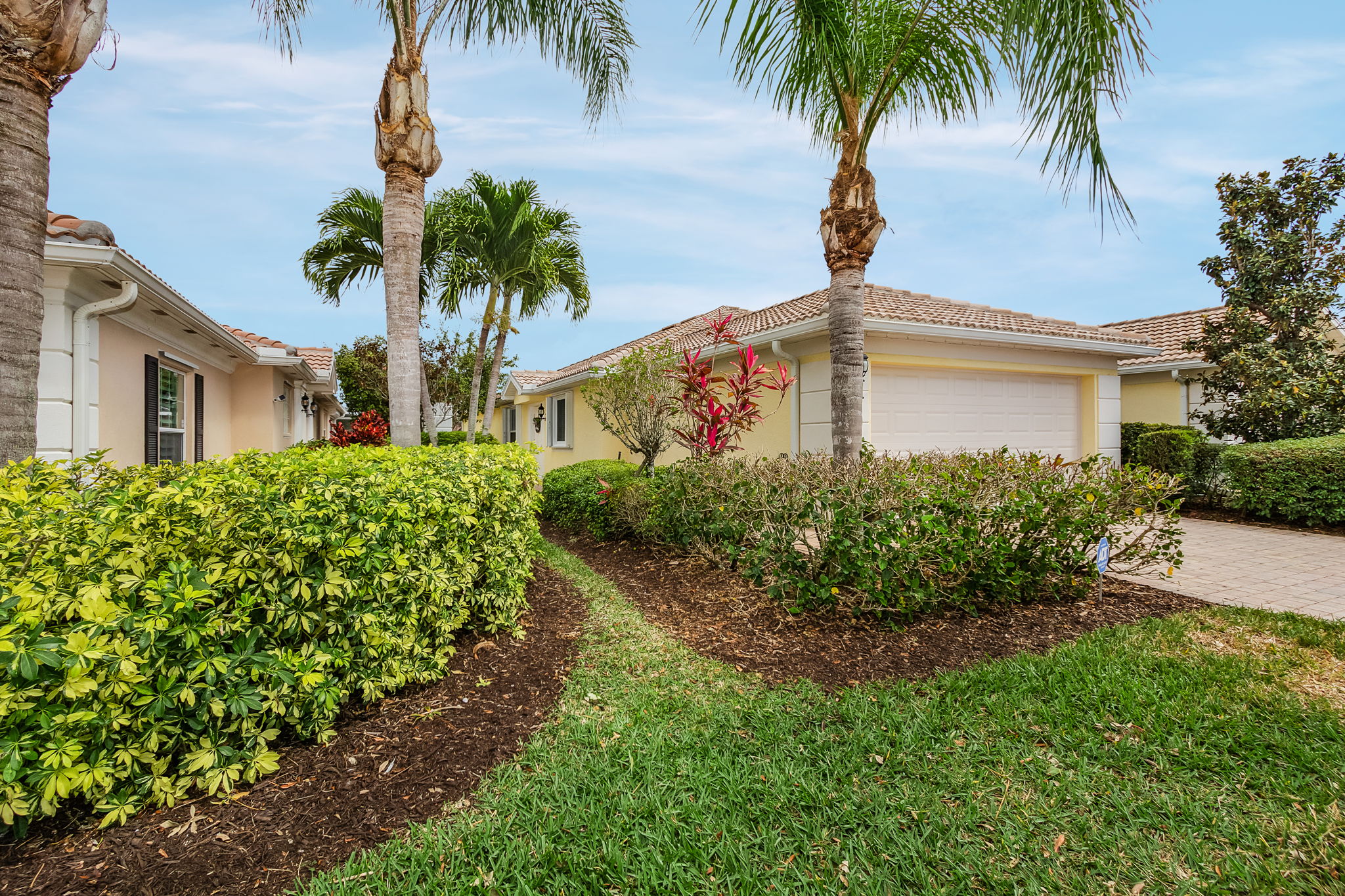 7216 Salerno Ct, Naples, FL 34114, US Photo 2