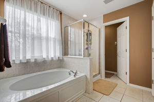 12505 Bay Branch Ct, Tampa, FL 33635, US Photo 41