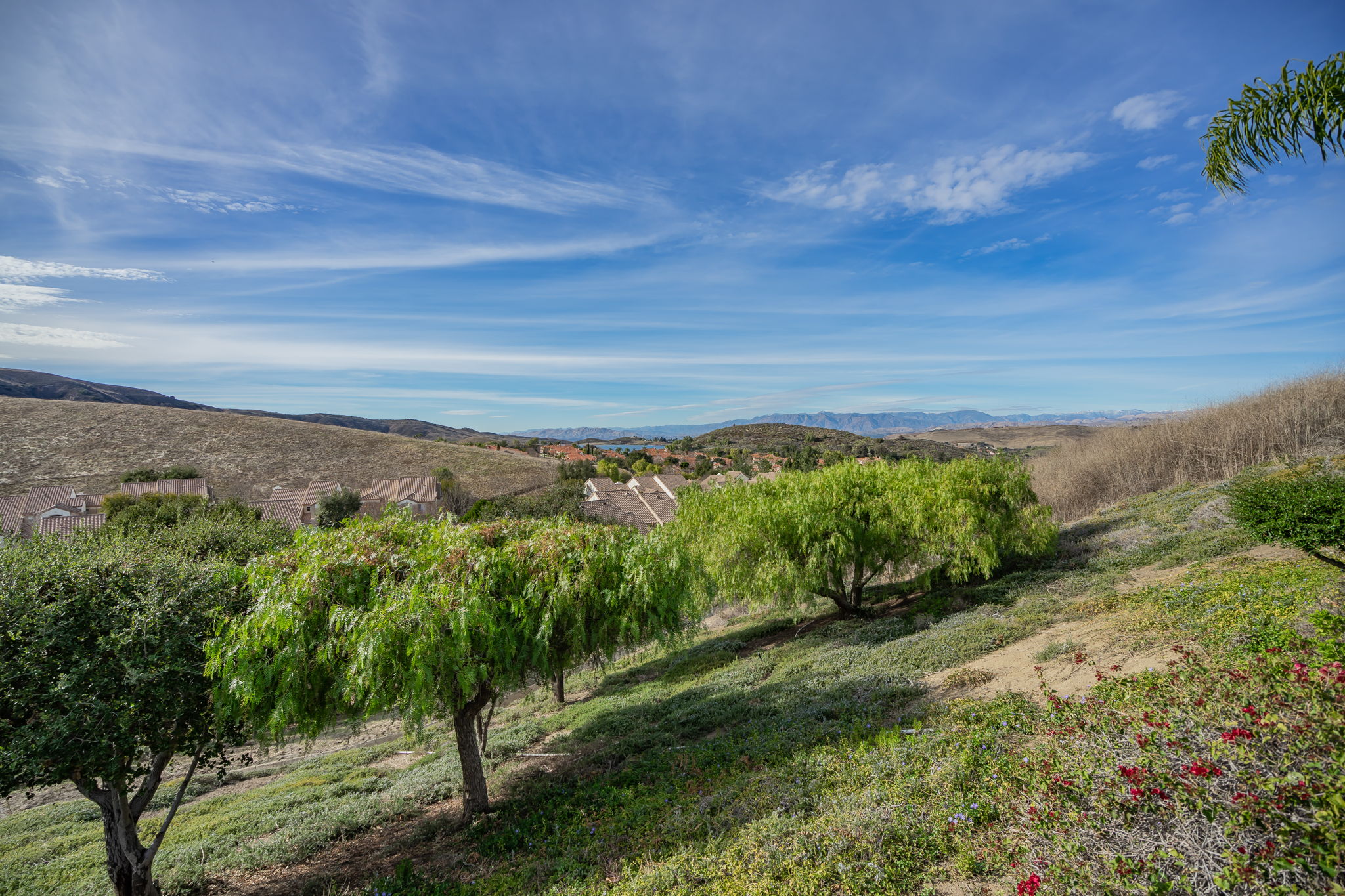 585 Blue Sky Cir, Simi Valley, CA 93065, US Photo 75