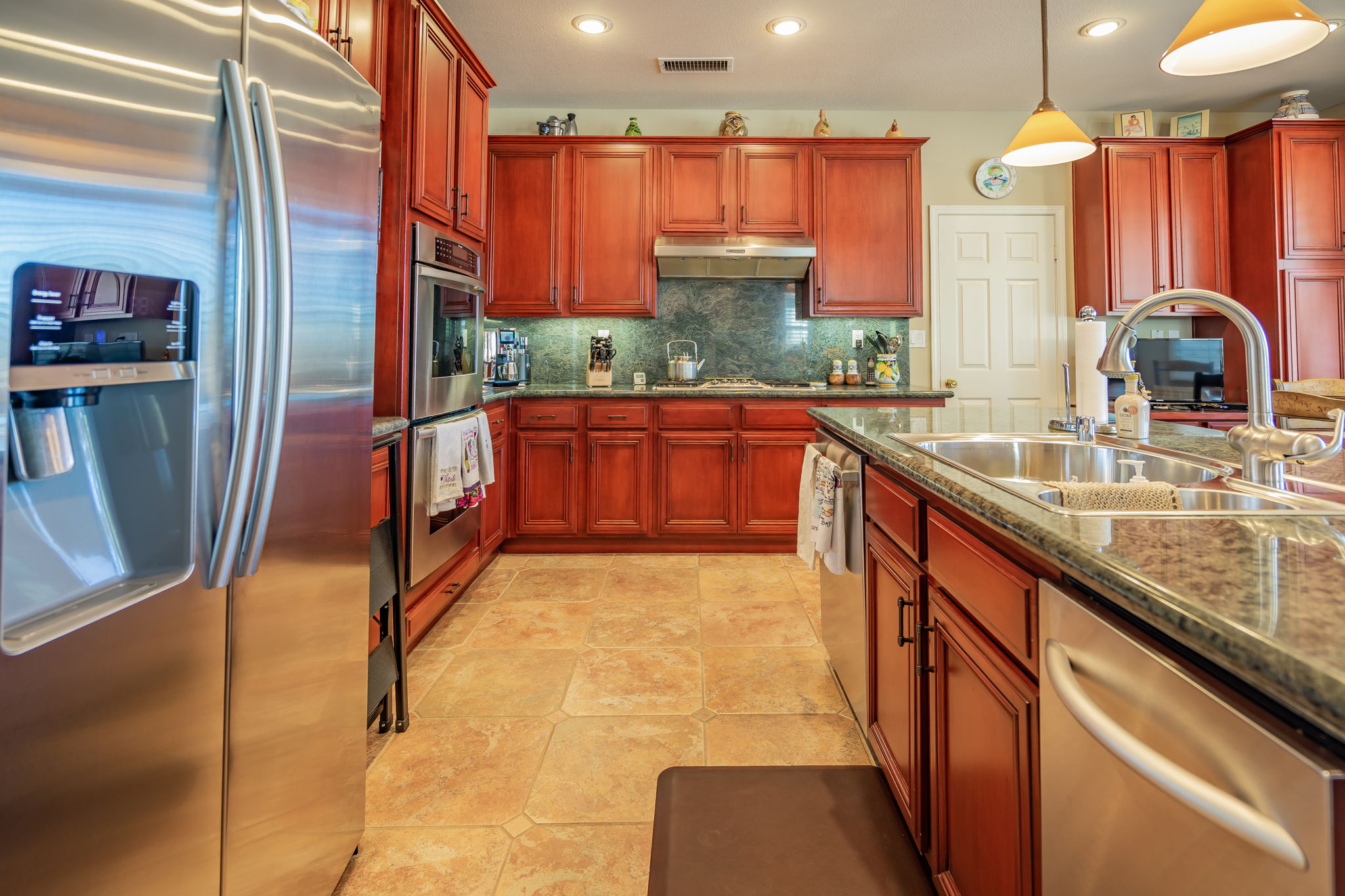 585 Blue Sky Cir, Simi Valley, CA 93065, US Photo 20