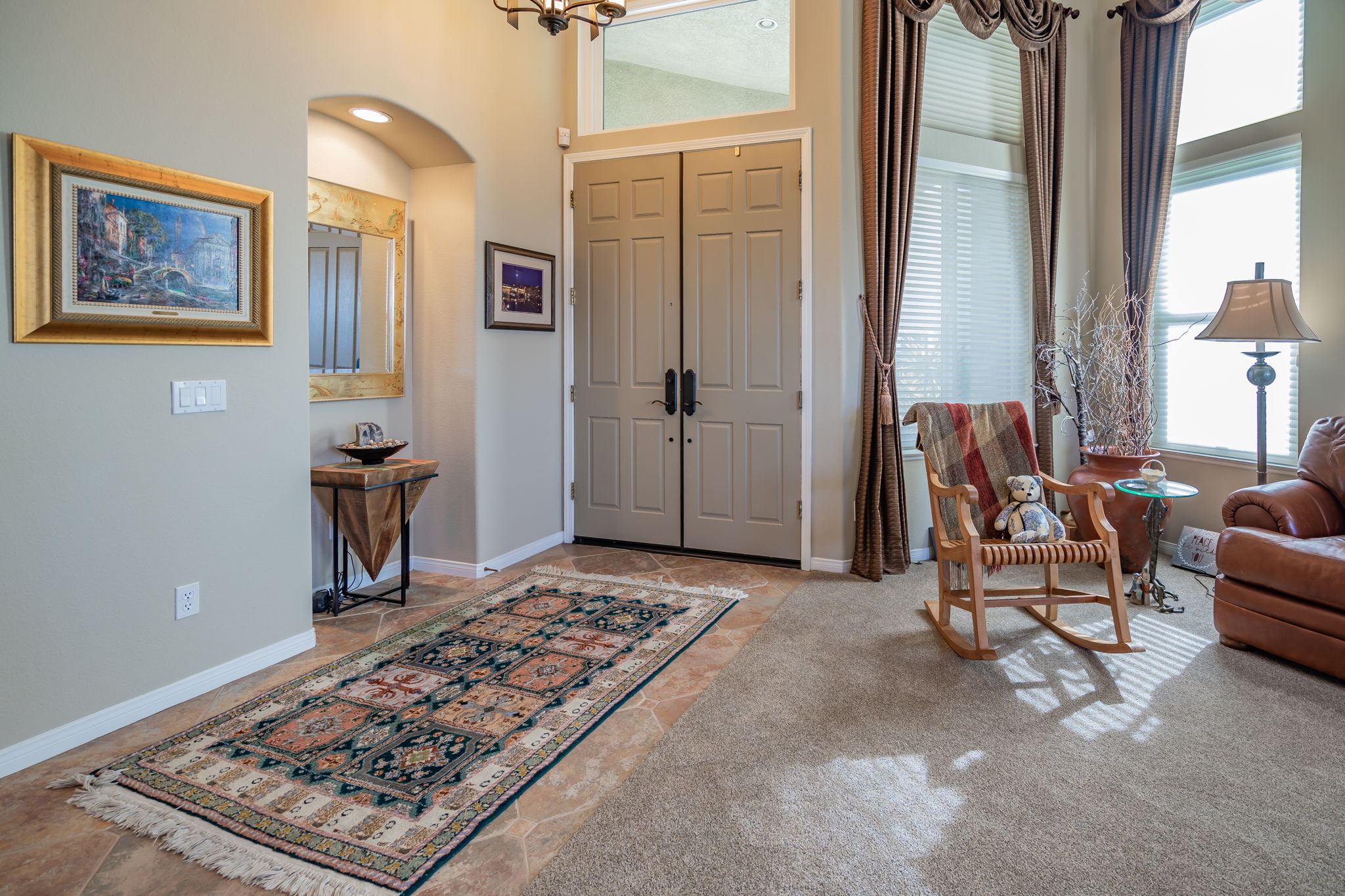 585 Blue Sky Cir, Simi Valley, CA 93065, US Photo 11