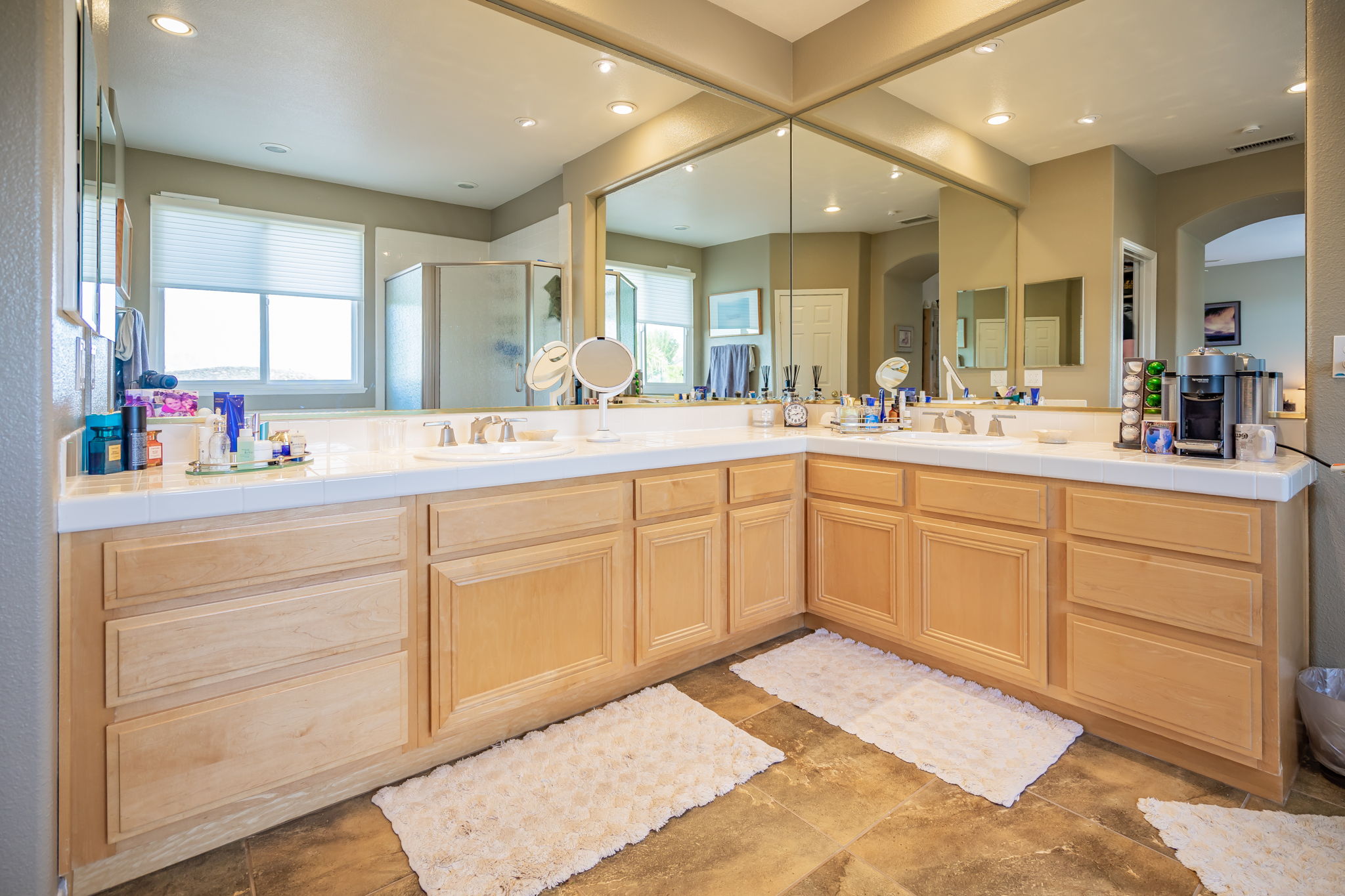 585 Blue Sky Cir, Simi Valley, CA 93065, US Photo 44