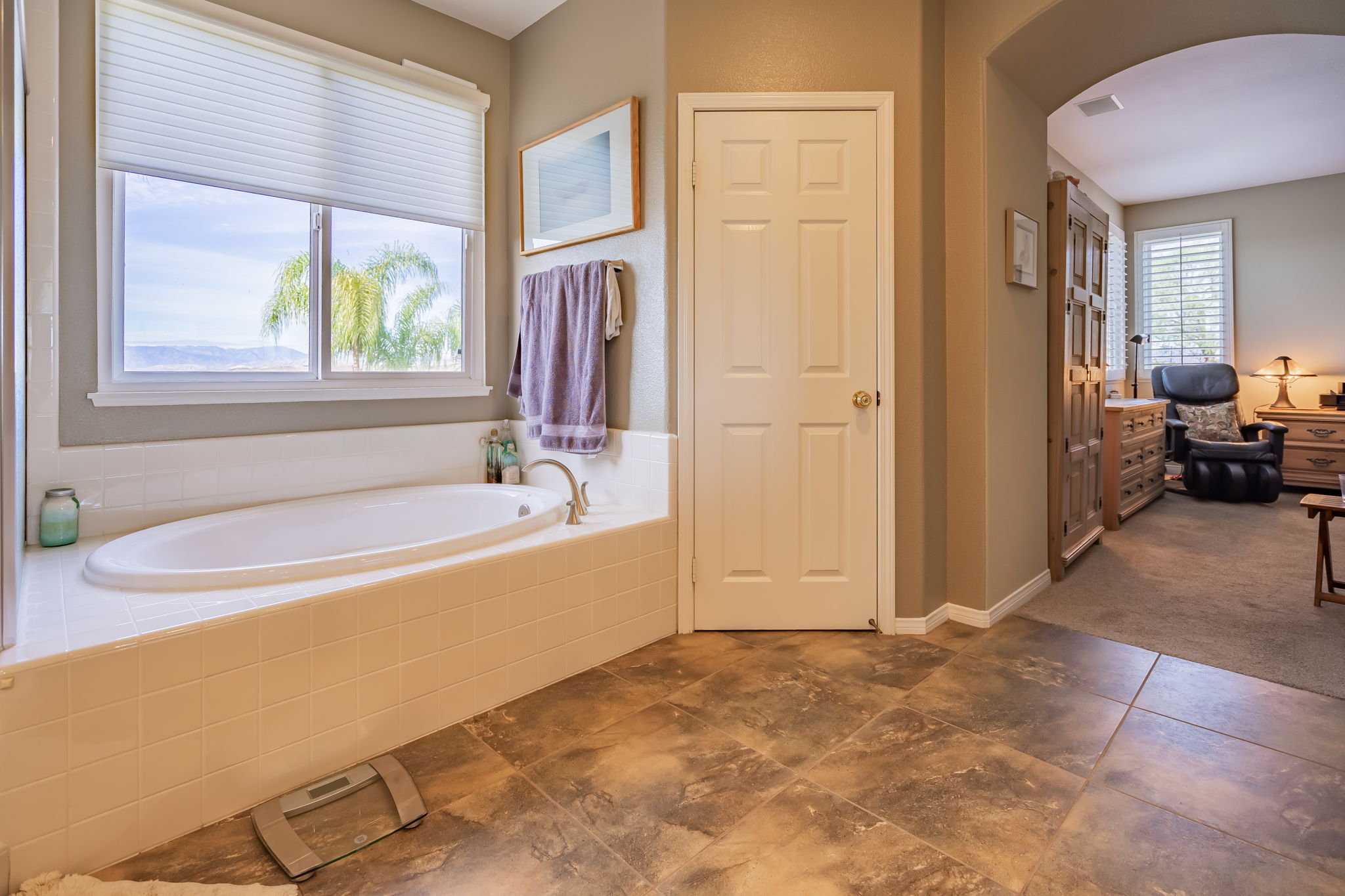 585 Blue Sky Cir, Simi Valley, CA 93065, US Photo 43