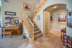 585 Blue Sky Cir, Simi Valley, CA 93065, US Photo 12