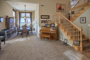 585 Blue Sky Cir, Simi Valley, CA 93065, US Photo 7