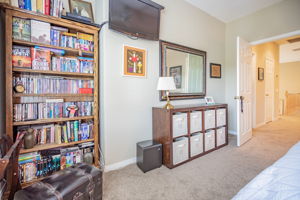 585 Blue Sky Cir, Simi Valley, CA 93065, US Photo 52