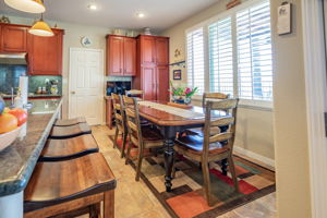 585 Blue Sky Cir, Simi Valley, CA 93065, US Photo 25