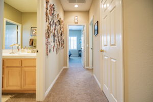 585 Blue Sky Cir, Simi Valley, CA 93065, US Photo 57