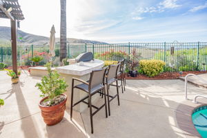585 Blue Sky Cir, Simi Valley, CA 93065, US Photo 59