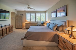 585 Blue Sky Cir, Simi Valley, CA 93065, US Photo 37