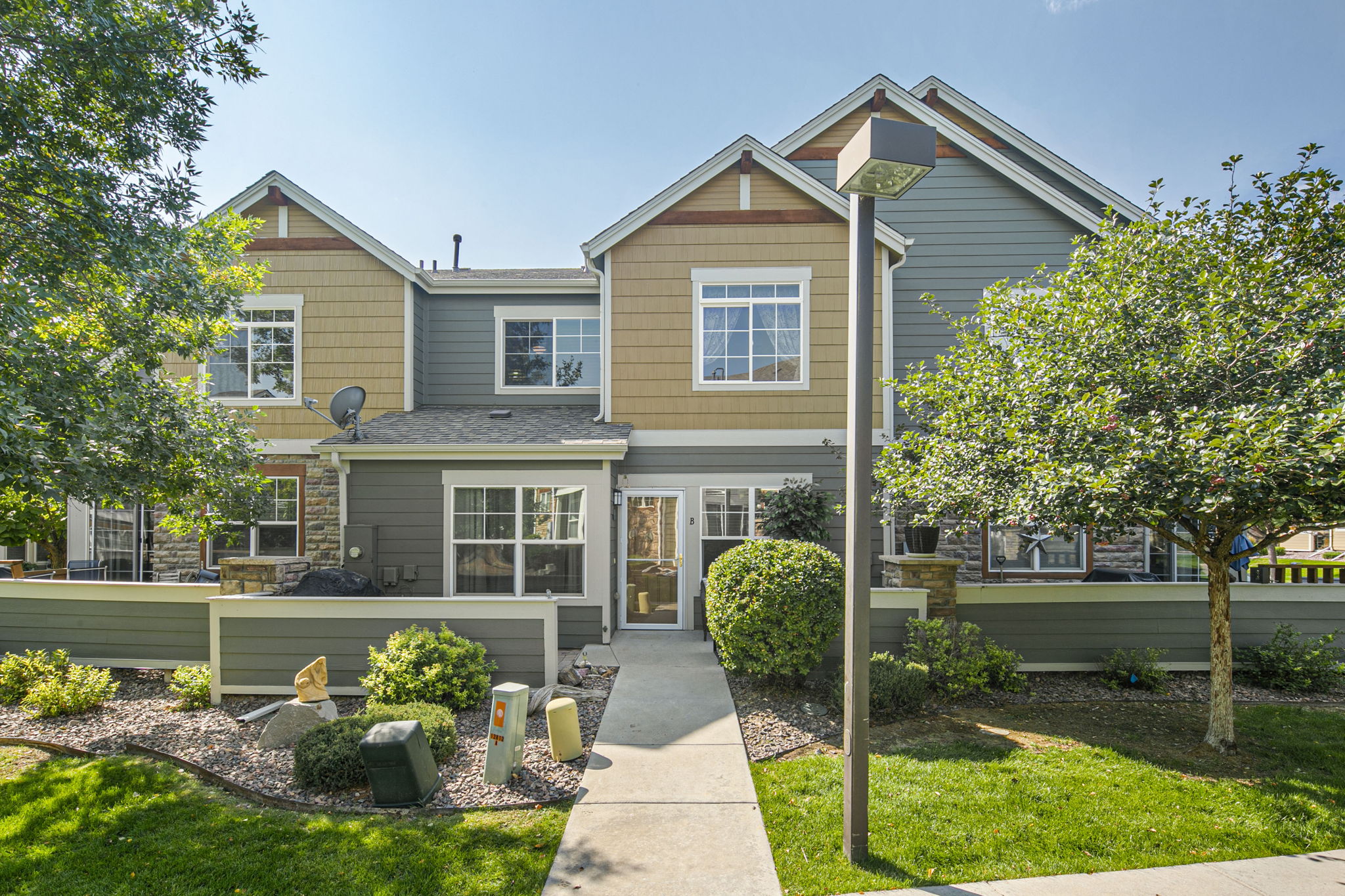 12812 Jasmine St B, Thornton, CO 80602 8z Real Estate