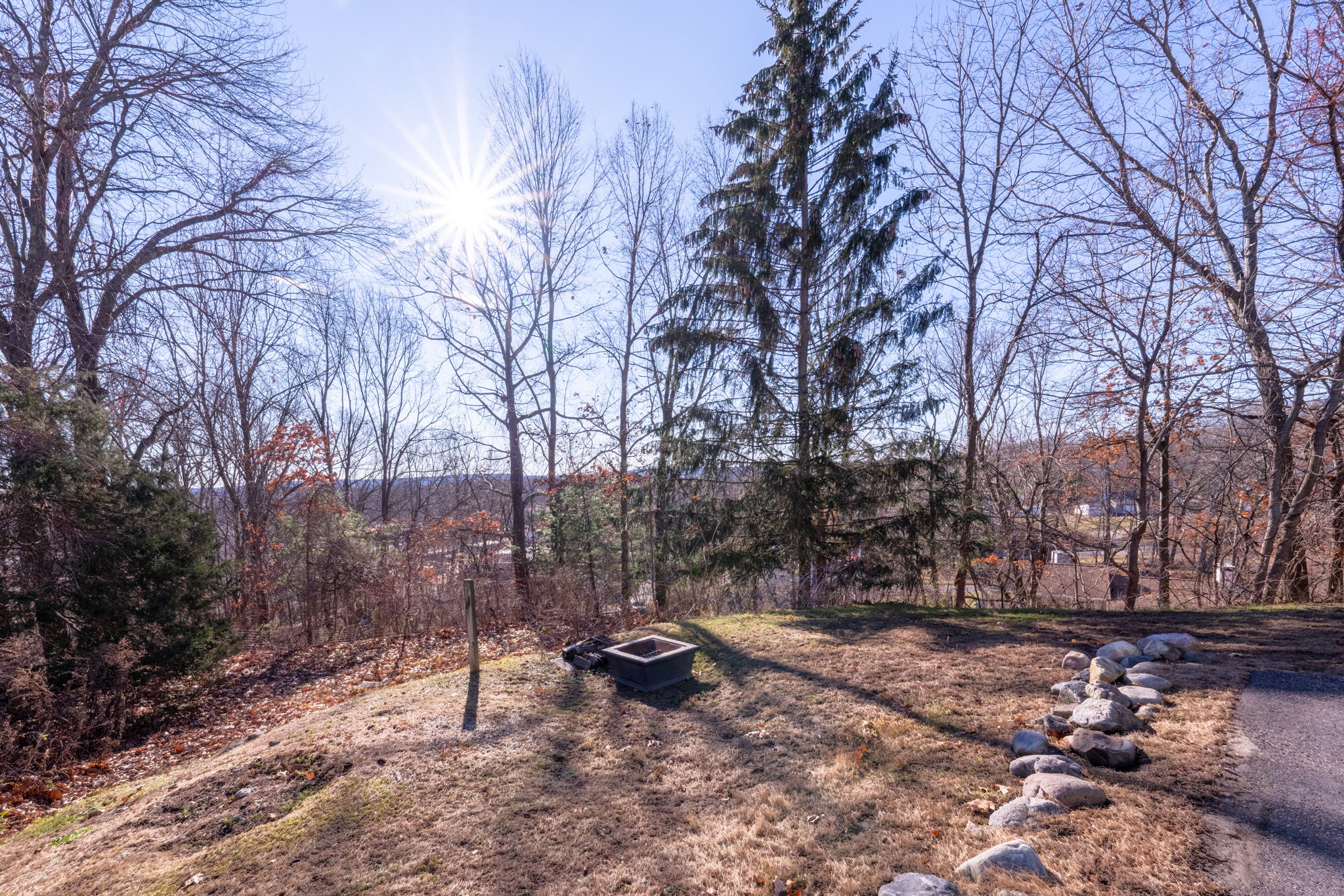 24 Parkwood Ave, Waterbury, CT 06708, USA Photo 33