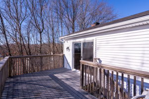 24 Parkwood Ave, Waterbury, CT 06708, USA Photo 7