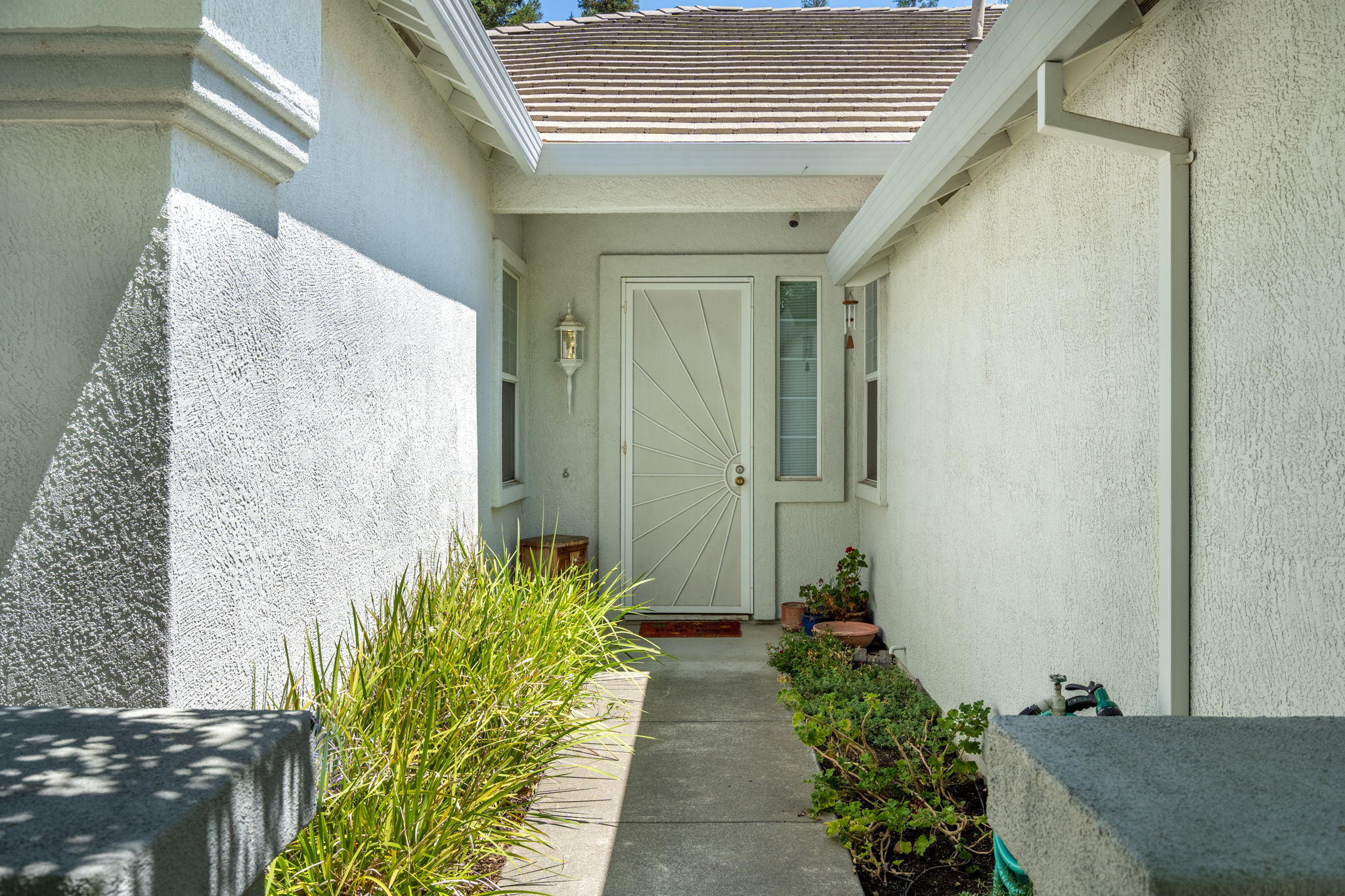 23 Batavia Ct, Sacramento, CA 95835, USA Photo 4