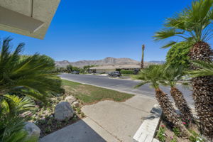 73 Mayfair Dr, Rancho Mirage, CA 92270, US Photo 9