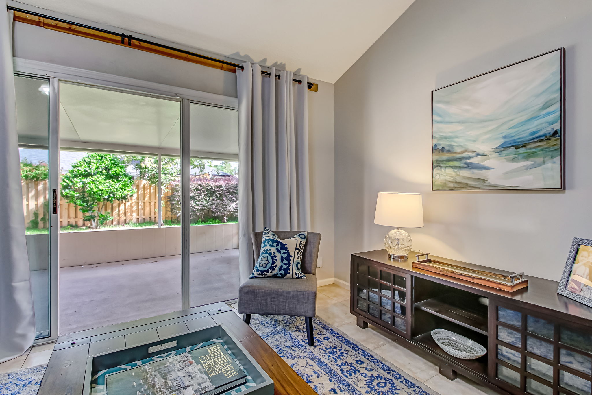 Lanai Entry