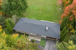 9 Maplewood Dr, Amaranth, ON L9V 3N7, CA Photo 3