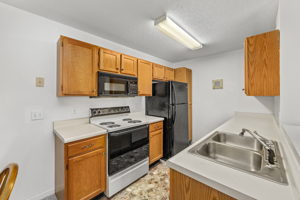 8642 South Bridge Dr, Myrtle Beach, SC 29575, USA Photo 11
