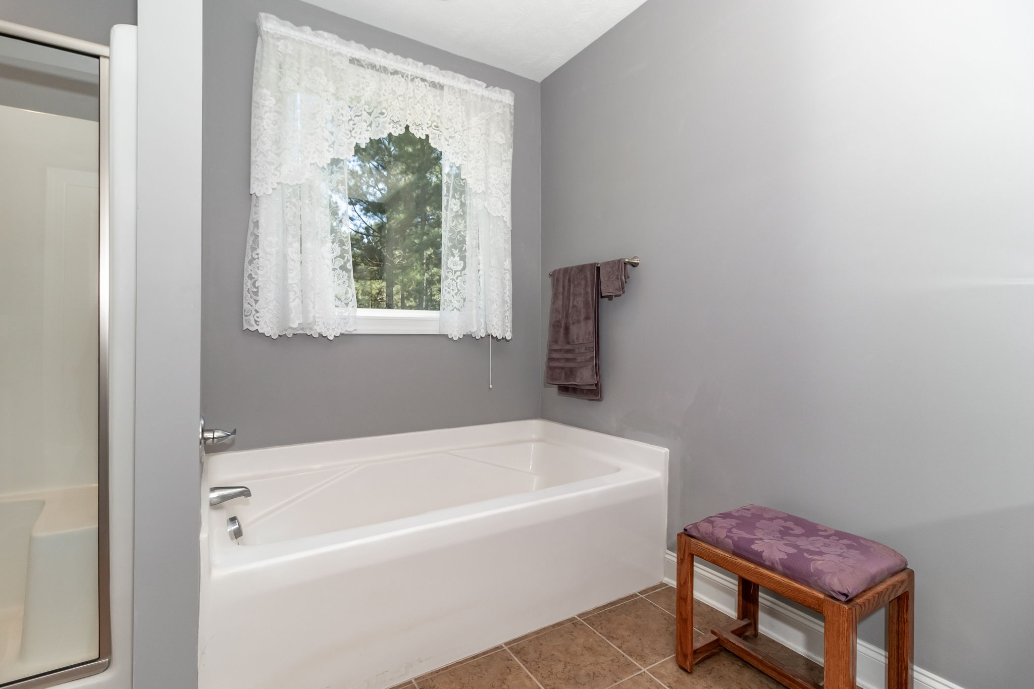 Owner's En-Suite Bath